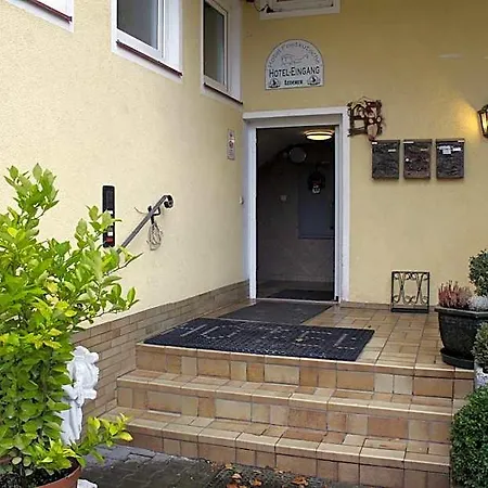 Garni Postkutsche Hotel *